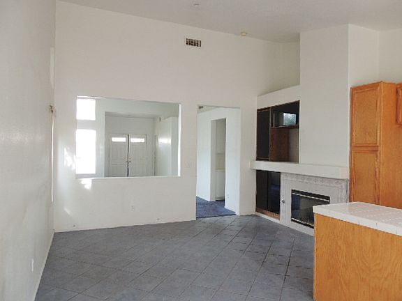 5th image of 6024 Shadow Oak Dr