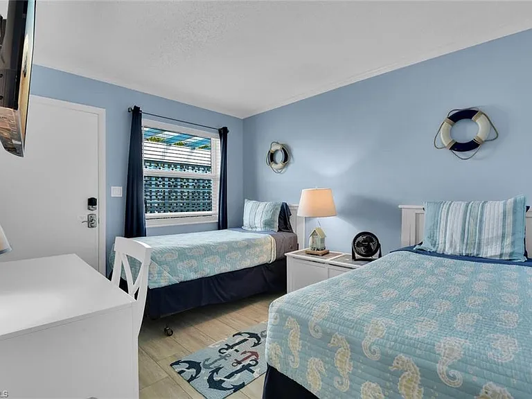 1295 Gulf Shore Blvd S #218 — Photo 9