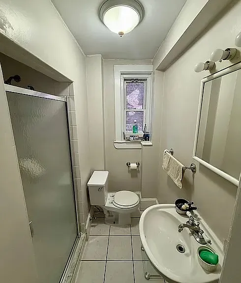 7 Fairfield St #3 — Photo 4