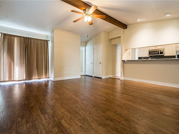 4th image of 5121 Burlingame Dr