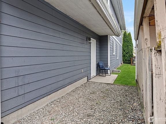 5th image of 1203 E Section Street