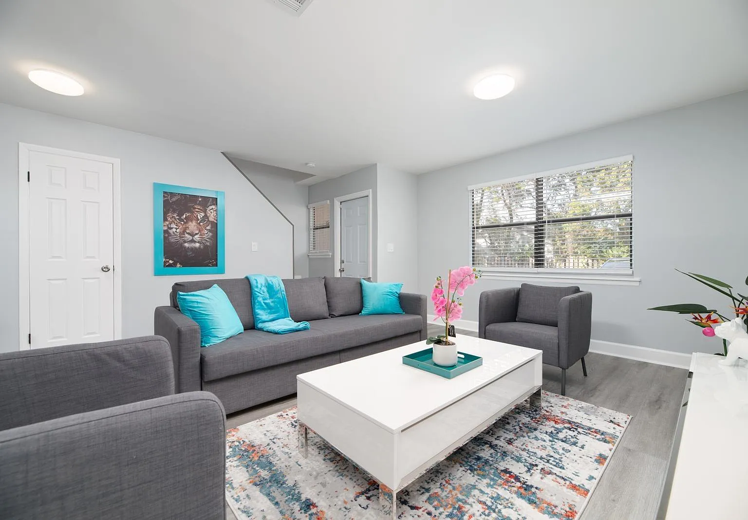 2 bed, 1.5 bath, 1200 sqft, $2,890 — Photo 3