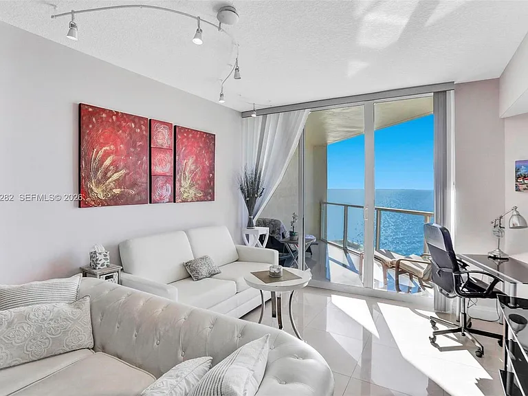 16699 Collins Ave #1410 — Photo 8