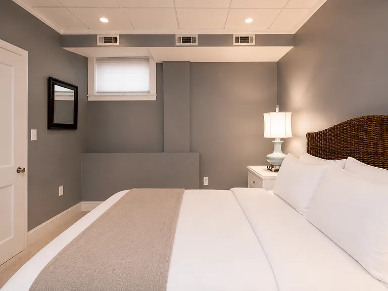 1253 Beacon St #4BB — Photo 15