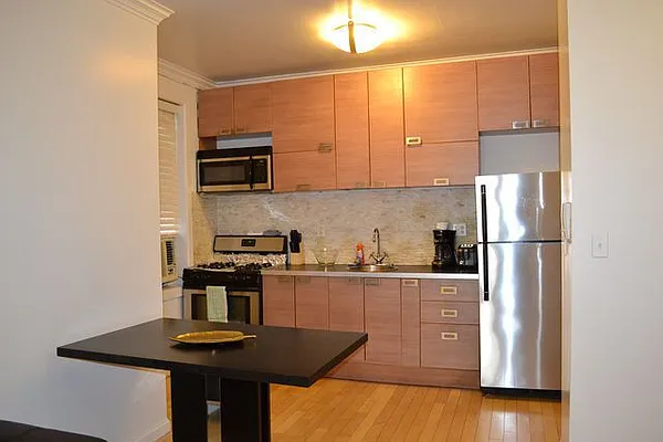 Rented by Urban Living | media 32