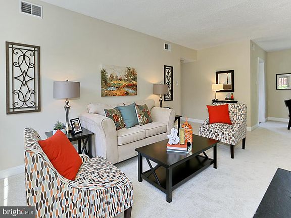4th image of 2803 Arlington Blvd APT 130