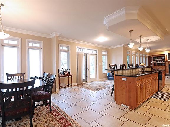 5th image of 305 Jubilee DRIVE