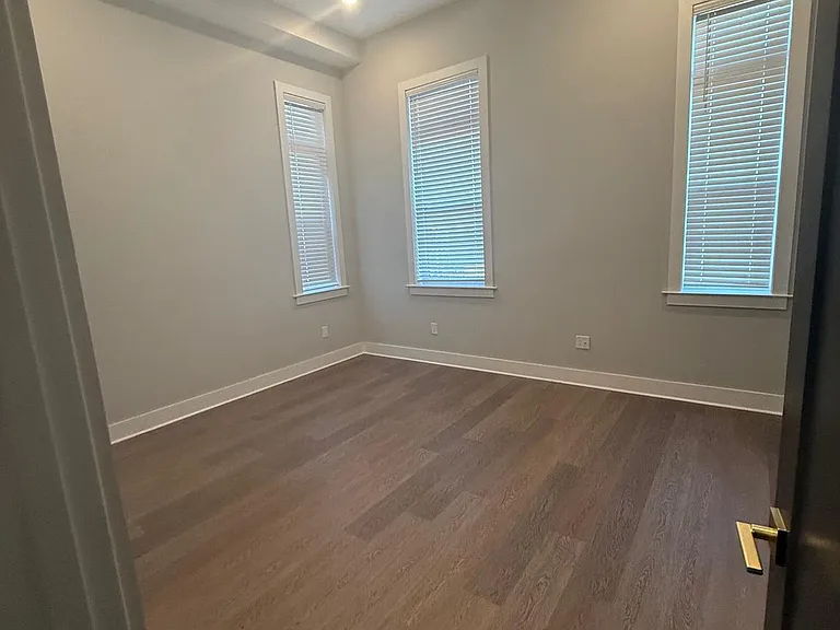 581 Jamestown — Photo 18