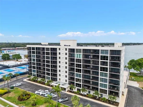 7100 Sunshine Skyway Ln S APT 701, Saint Petersburg, FL 33711