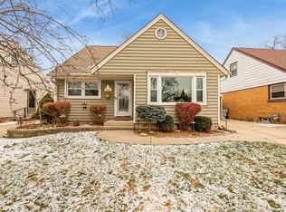 4628 W Fillmore Dr, Milwaukee, WI 53219