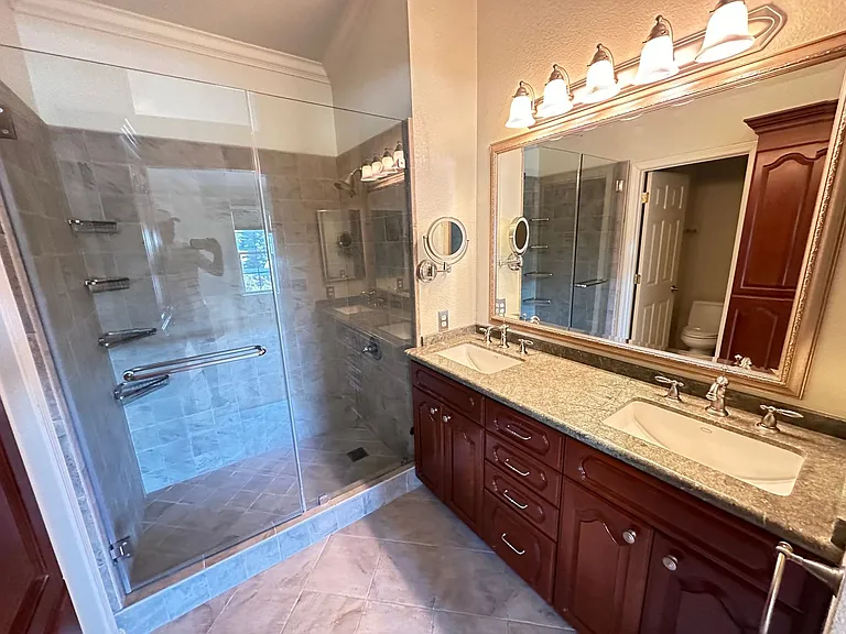 6001 Condor St — Photo 12