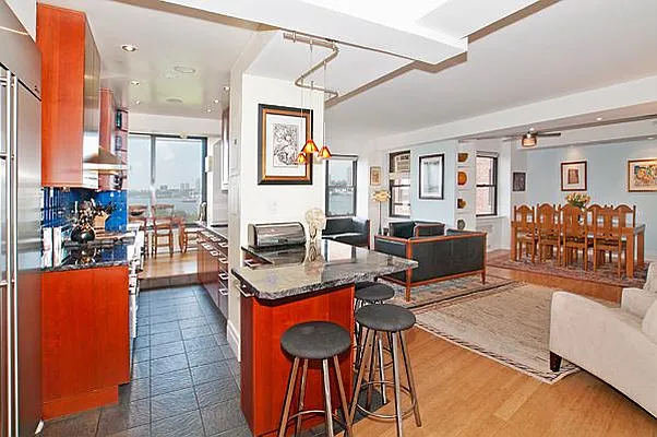 Sold by Real Direct | media 19