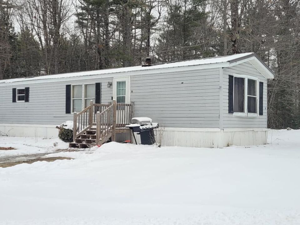 2nd image of 18 Dell Drive