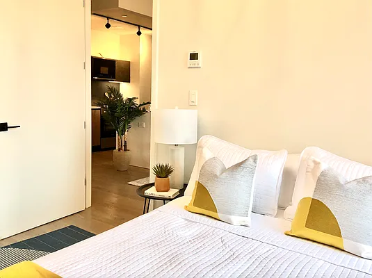 Rented by City Vista Inc | media 78