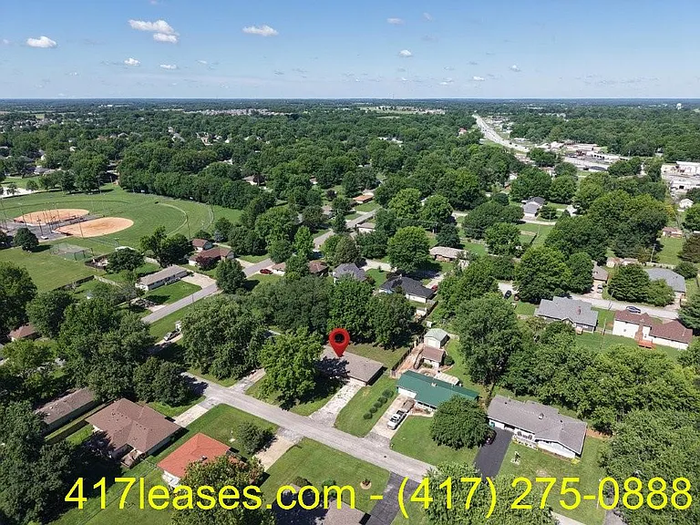 203 S White Oak Ave — Photo 44