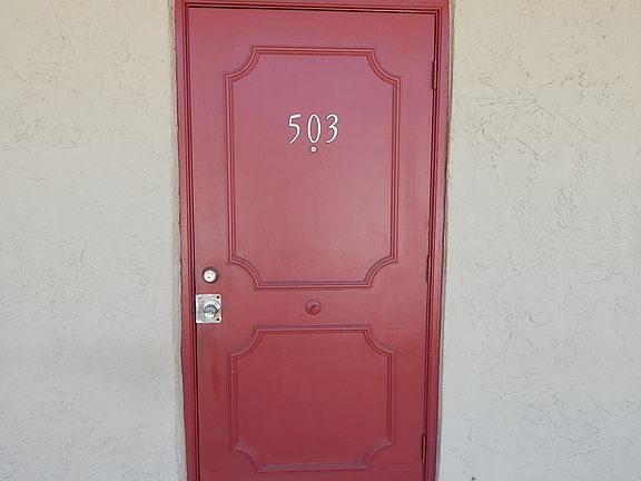 2nd image of 4524 SW 54th St APT 503