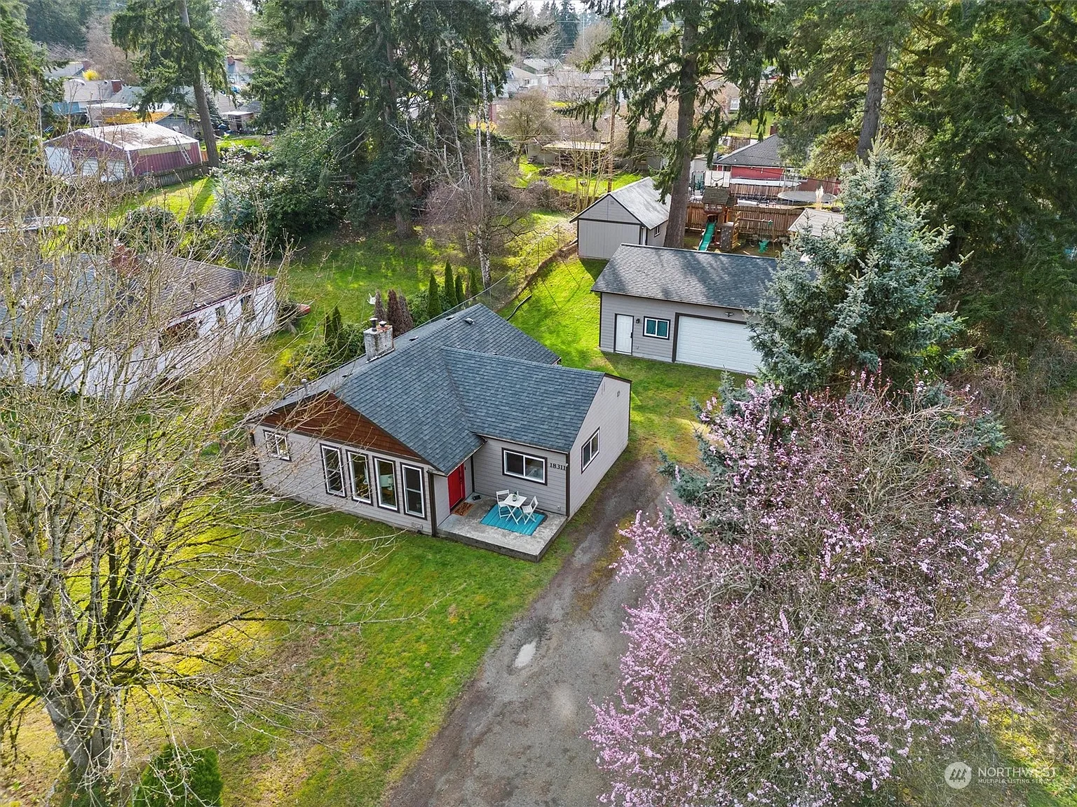 18311 10th Avenue NE photo 1