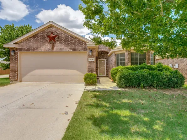 8701 Yosemite Cross Rd, Aubrey, TX 76227