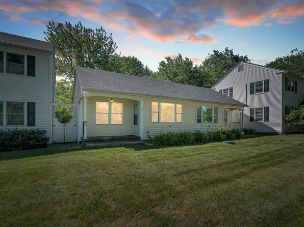 18 Woodside Meadow Road #3, York, ME 03909