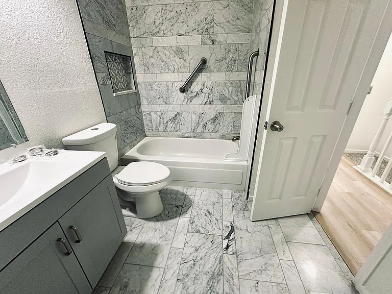 10823 Summerset Way — Photo 10