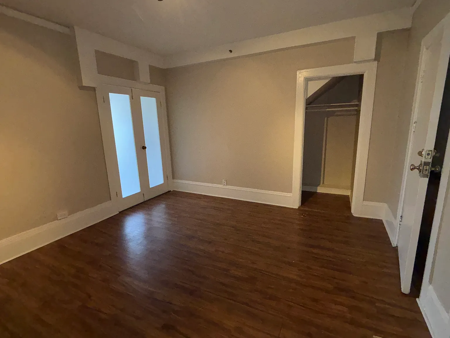 6 bed, 3.5 bath, $1,275 — Photo 1