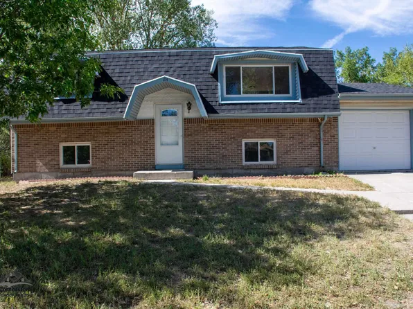 1114 Westview Dr, Riverton, WY 82501