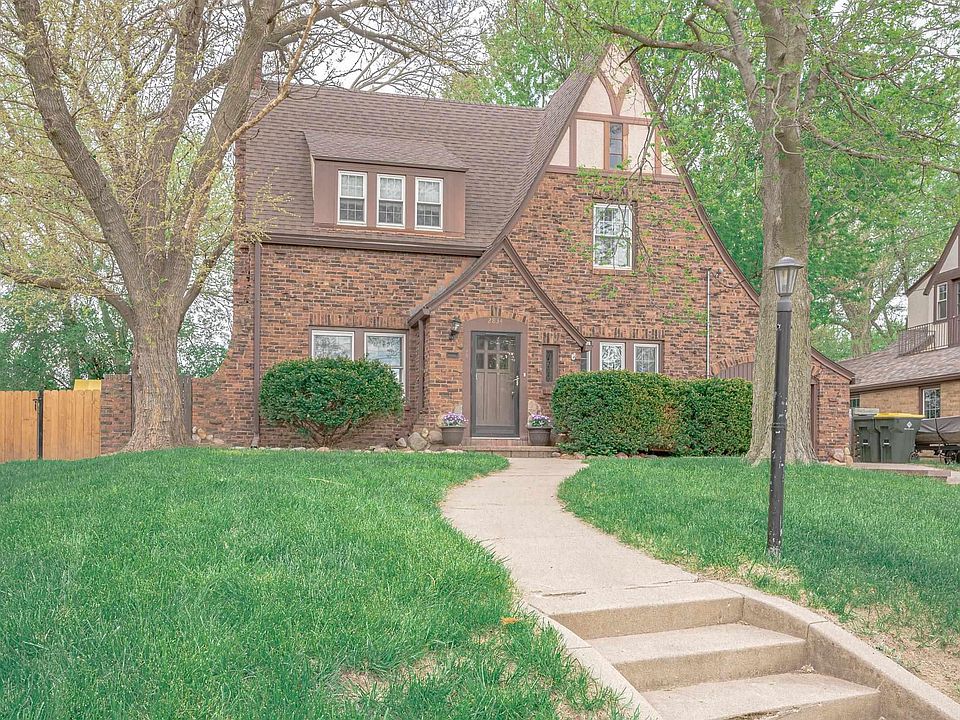 1st image of 2834 Sunset Cir