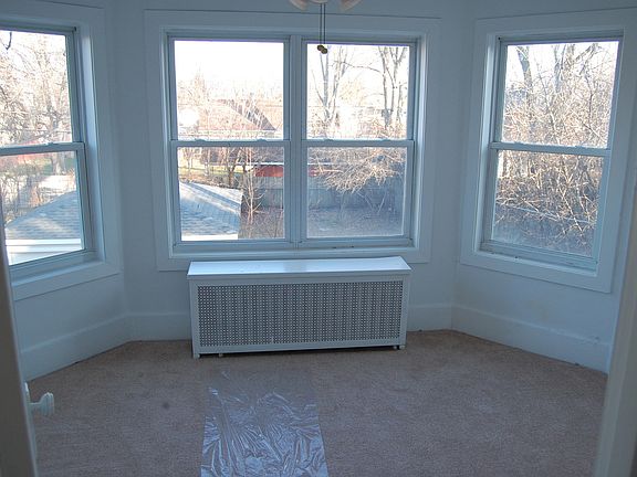4th image of 811 Glenwood Ave