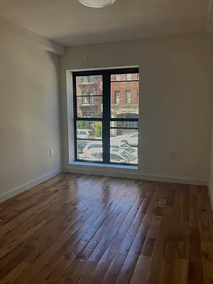 Rented by Delmark Realty LLC | media 19