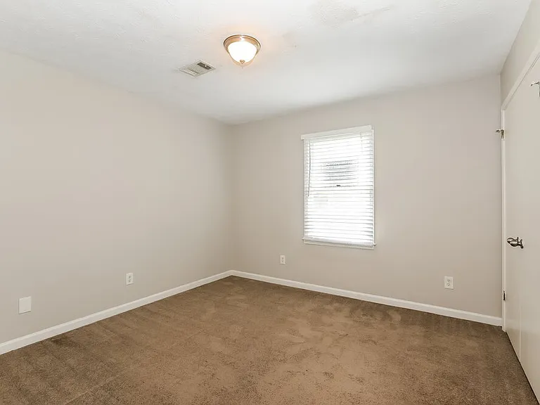 3568 Fernbrook Dr SW — Photo 12