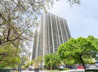 6007 N Sheridan Rd APT 4B, Chicago, IL 60660