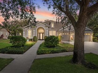15930 Sorawater Dr, Lithia, FL 33547