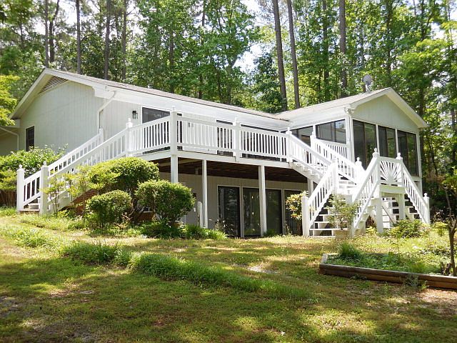 1st image of 48 Leeward Cir