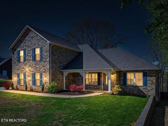3rd image of 3804 Mary Frances Dr