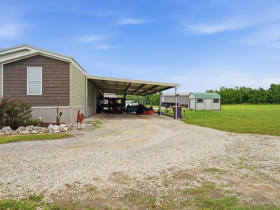 3rd image of 16348 Willie Rd