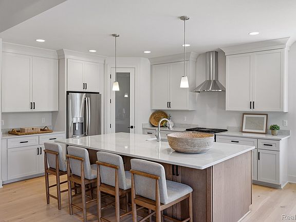 4th image of 53731 Addington Dr