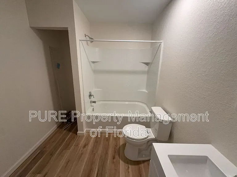 11330 NE 66th Ln — Photo 38