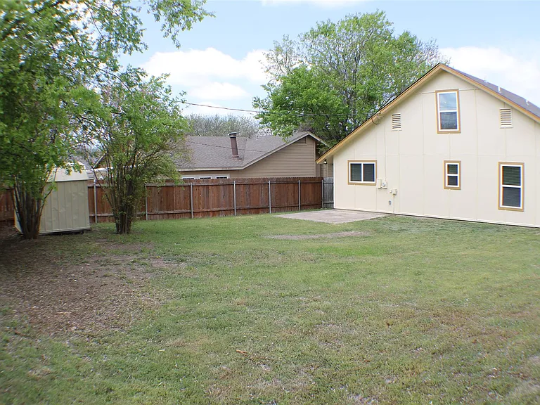 12711 Rampart St — Photo 23
