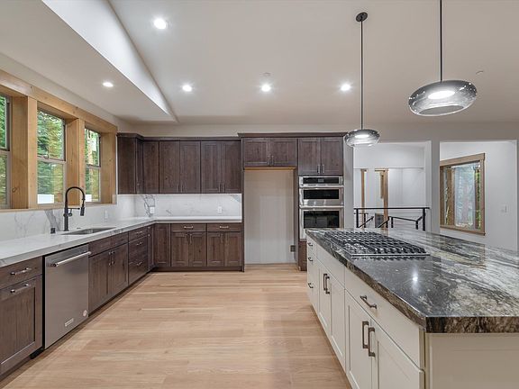 4th image of 7023 Deer Ave