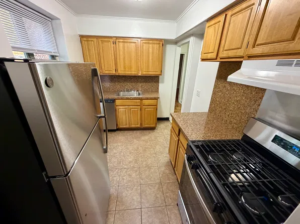 (undisclosed Address), Fresh Meadows, NY 11365