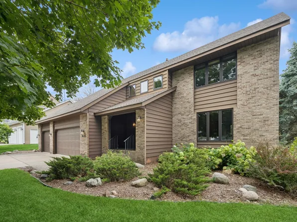 3633 Oak Creek Ter, Vadnais Heights, MN 55127