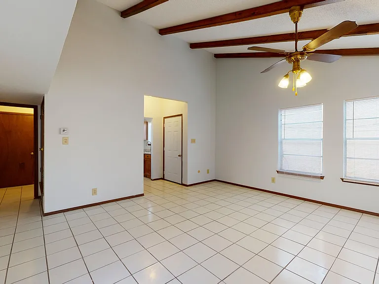 909 Tepic Dr #B — Photo 9