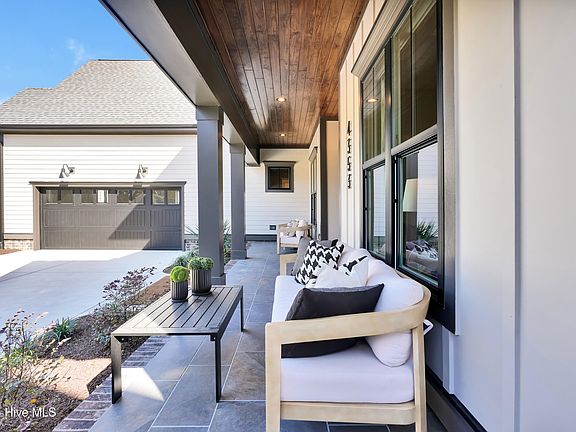 5th image of 4353 Fantail Drive