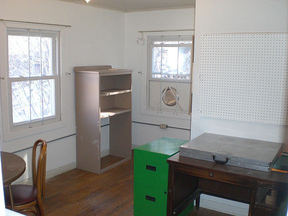 upstairs bedroom 1