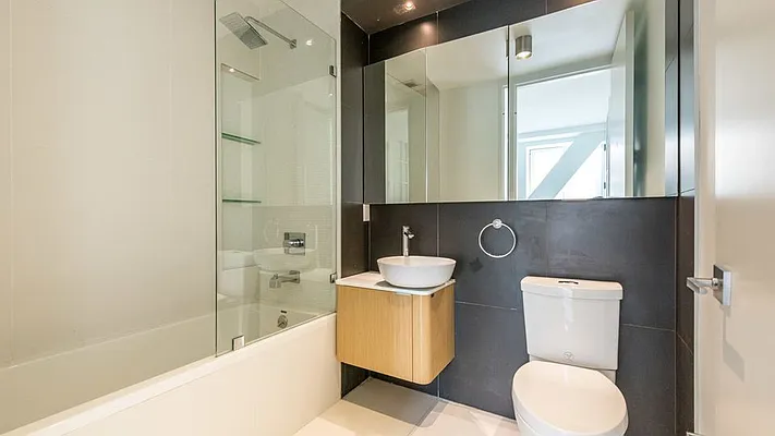 Rented by Nooklyn NYC LLC | media 84