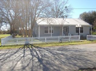 205 Cherry Dr, Lexington, TX 78947