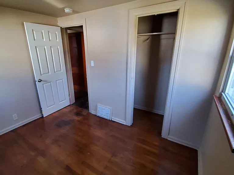 3045 Daleford Ave NE — Photo 6