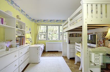 5th image of 445 E 86th St APT 4C
