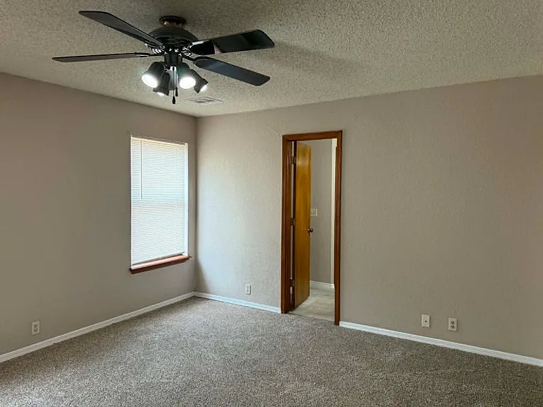 12400 Eric Field Pl — Photo 31