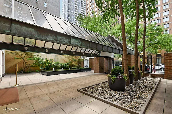 Sold by Corcoran | media 8